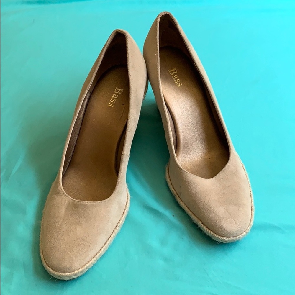 Bass suede wedges taupe/cream color size 9M